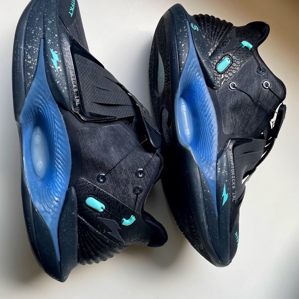 CRYPTOKICKS  IRL for Men Size 8